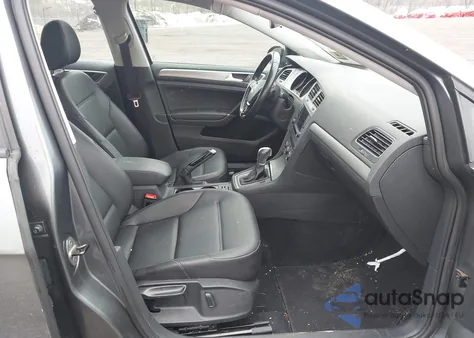 2017 Volkswagen Golf Tsi S 4-Door/Tsi Se 4-Door/Tsi Sel 4-Door/Tsi Wolfsburg Edition 4-Door z USA, uszkodzony, nr VIN 3VW217AU0HM011554